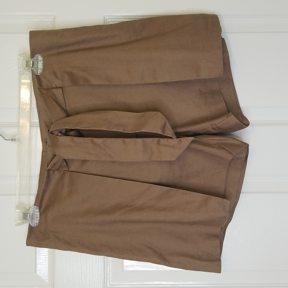 White House Black Market High Waisted Linen Blend 5 Inch Shorts Olive Green
